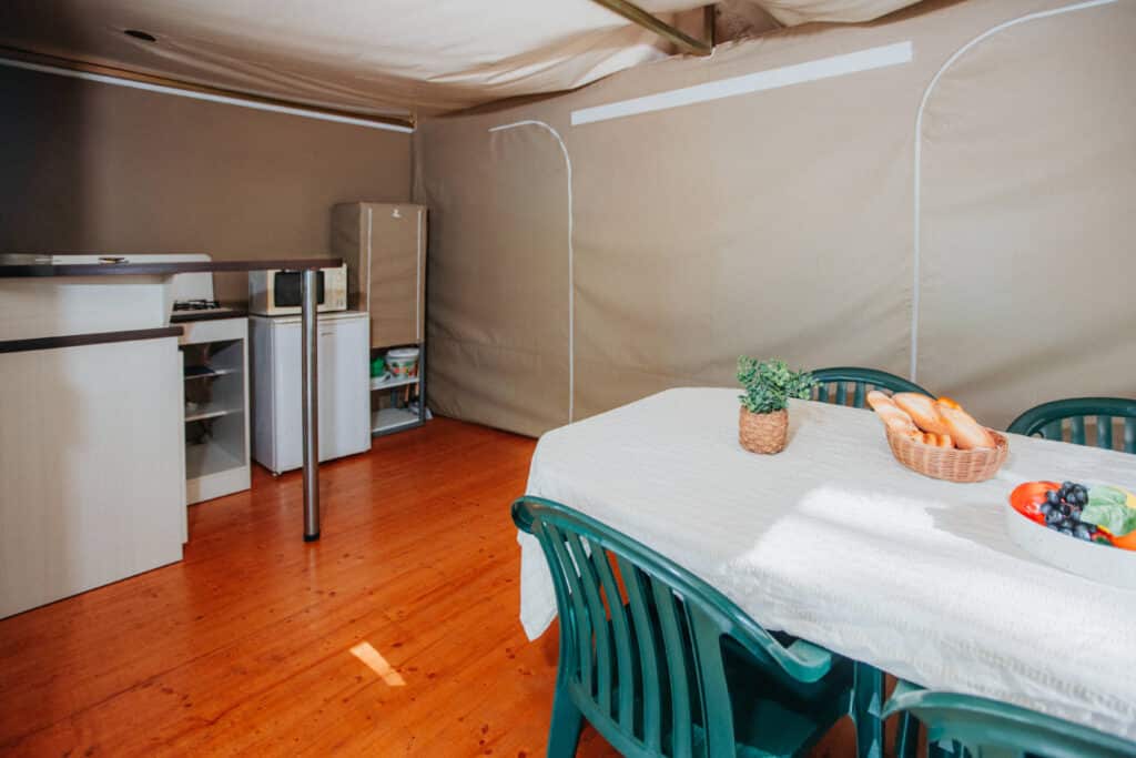 Tent Lodge Romarin 4 p 2 Bdrms **