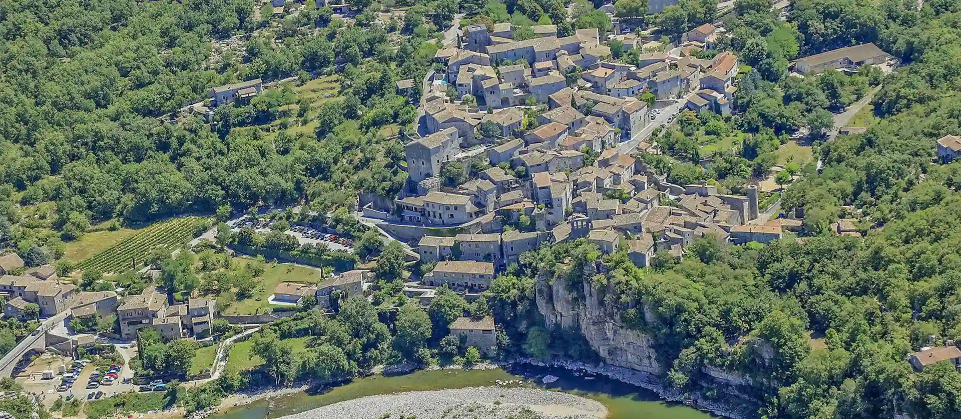 balazuc village ardechoi