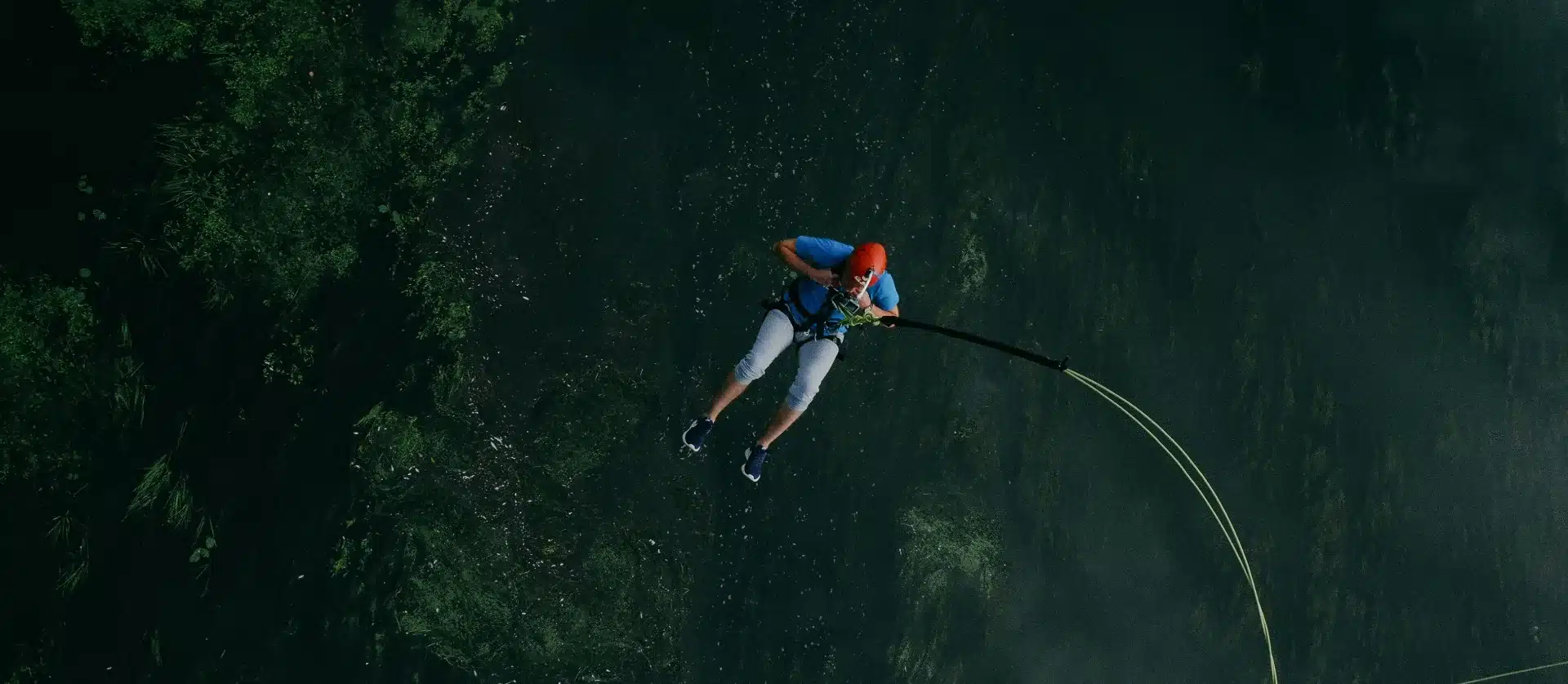 Saut à l’élastique en Ardèche