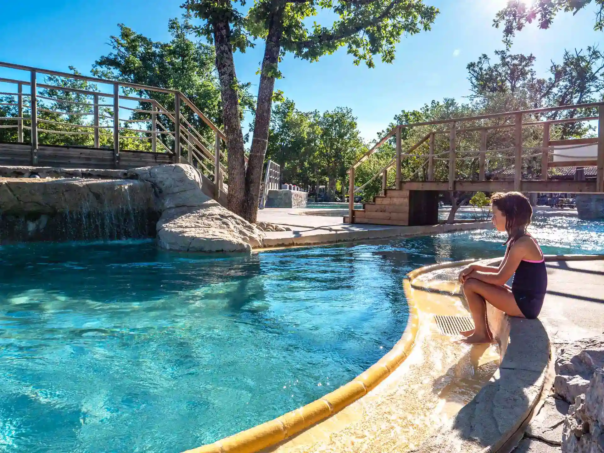 Camping 5 étoiles aux alentours des Vans